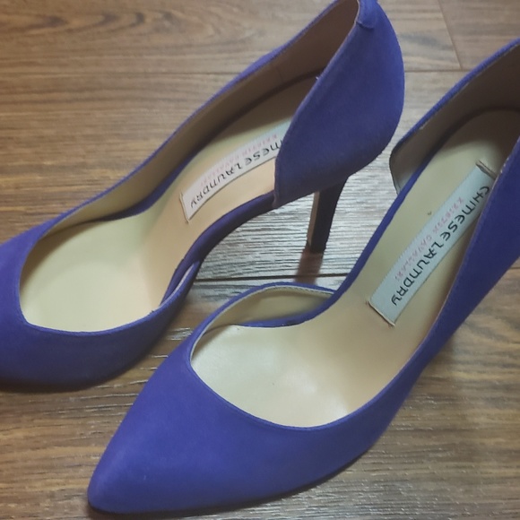 Shoes - Picture 3 of 4